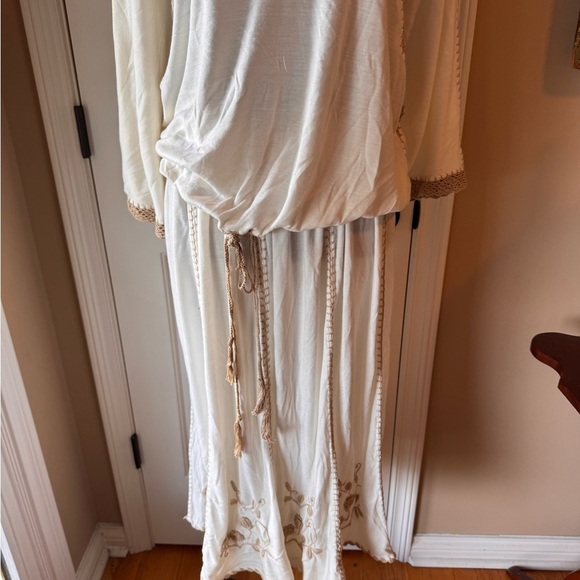 Off White & Tan Embroidered Blouse & Skirt handcrafted in the Philippines NWT - Picture 4 of 15